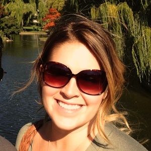 Meet your Posher, Renee